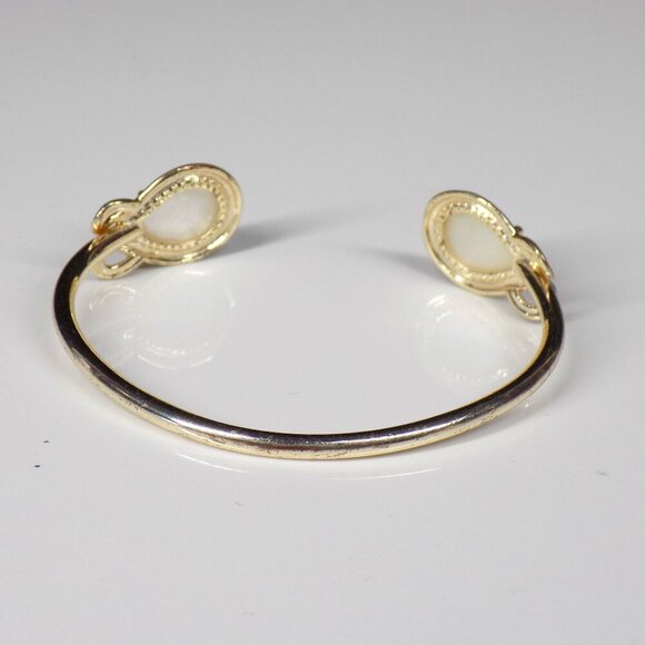 Kendra Scott Mother of Pearl Cuff Bracelet Gold-tone Faceted Teardrop Stones - Picture 4 of 9